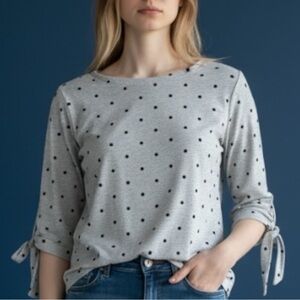 128. OLD NAVY Ladies Top - Size Medium